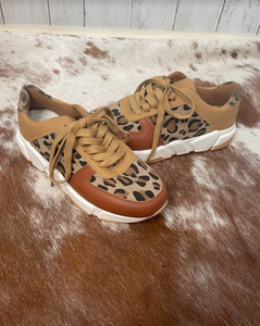 Lightweight Leopard Sneakers